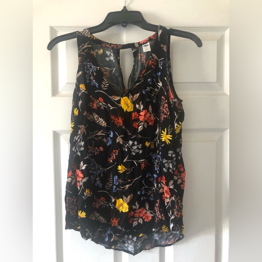 Old Navy Flowered Tank Top